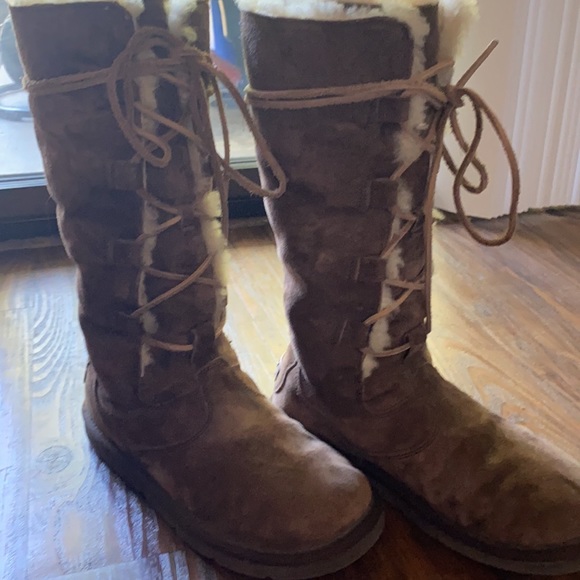 Widely suede boots UGGS size 9 - Picture 6 of 6